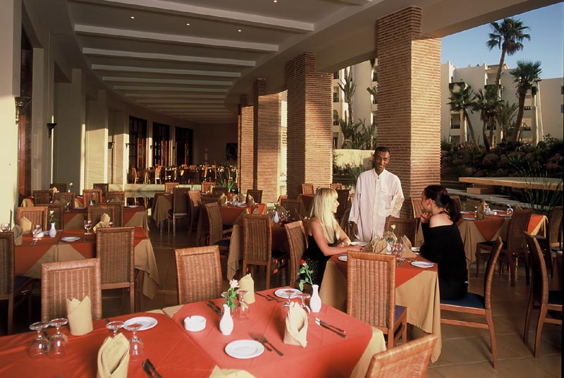 Photo of restaurant of hotel 